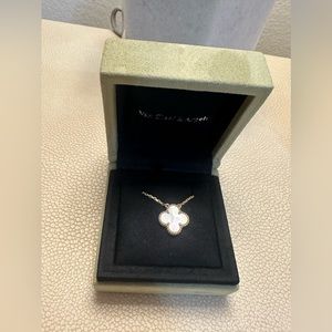 Van Cleef & Arpels Vintage Alhambra Pendant Necklace Chain